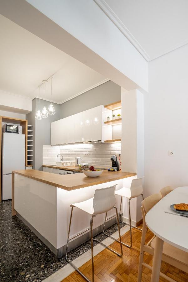Appartement Newly Renovated 2Br Apt! à Athènes Extérieur photo